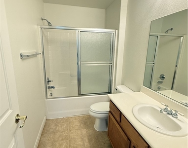 9744 Wailings Avenue - Photo Thumbnail 11