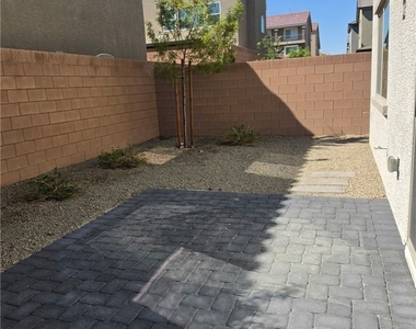 5323 Barcola Avenue - Photo Thumbnail 33