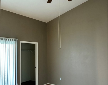 9901 Trailwood Drive - Photo Thumbnail 14