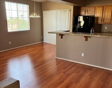 9901 Trailwood Drive - Photo Thumbnail 4