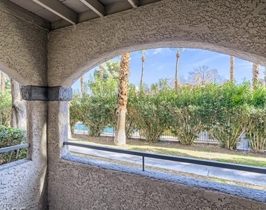 220 Mission Newport Lane - Photo Thumbnail 11