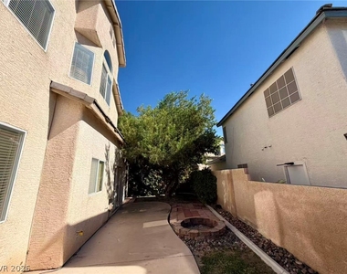 2467 Sheltered Meadows Lane - Photo Thumbnail 18