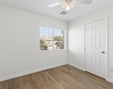 548 Aspen Leaf Street - Photo Thumbnail 35