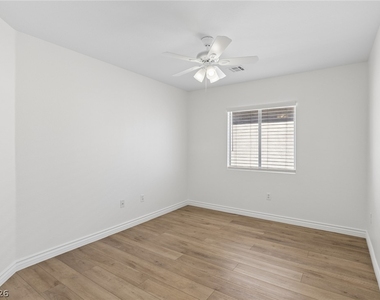 548 Aspen Leaf Street - Photo Thumbnail 26