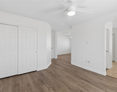 548 Aspen Leaf Street - Photo Thumbnail 25