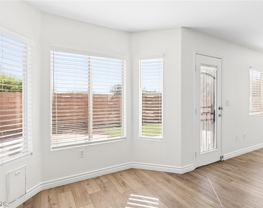 548 Aspen Leaf Street - Photo Thumbnail 20