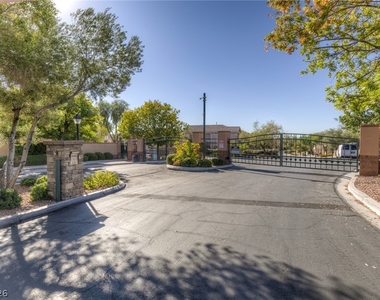548 Aspen Leaf Street - Photo Thumbnail 42