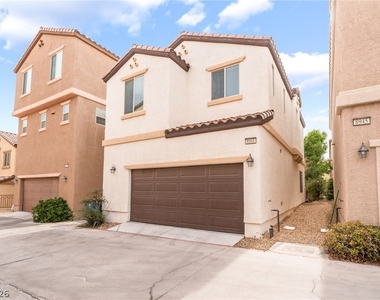 8941 Glass Gallery Court - Photo Thumbnail 21