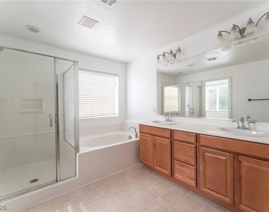 8941 Glass Gallery Court - Photo Thumbnail 12