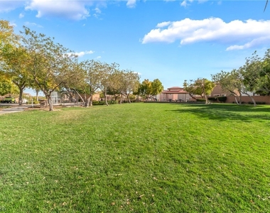 8941 Glass Gallery Court - Photo Thumbnail 24