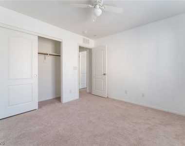8941 Glass Gallery Court - Photo Thumbnail 17
