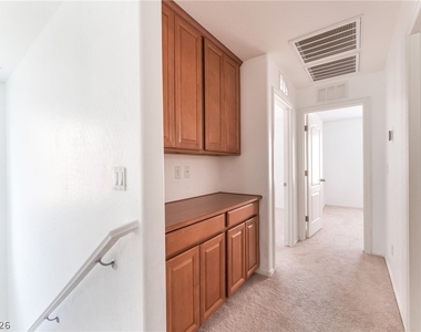 8941 Glass Gallery Court - Photo Thumbnail 9