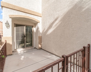 8941 Glass Gallery Court - Photo Thumbnail 20