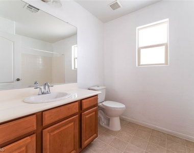 8941 Glass Gallery Court - Photo Thumbnail 15