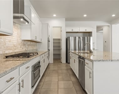 10100 Cambridge Brook Avenue - Photo Thumbnail 23
