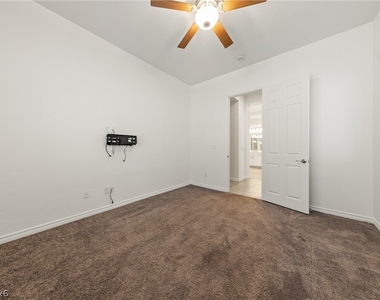 10100 Cambridge Brook Avenue - Photo Thumbnail 14