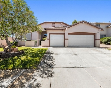 9613 Cherry Canyon Avenue - Photo Thumbnail 1