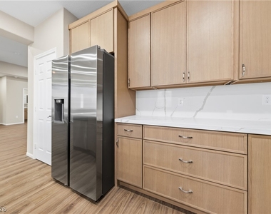 9613 Cherry Canyon Avenue - Photo Thumbnail 23