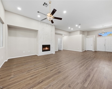 9613 Cherry Canyon Avenue - Photo Thumbnail 11