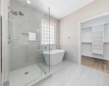 9613 Cherry Canyon Avenue - Photo Thumbnail 19