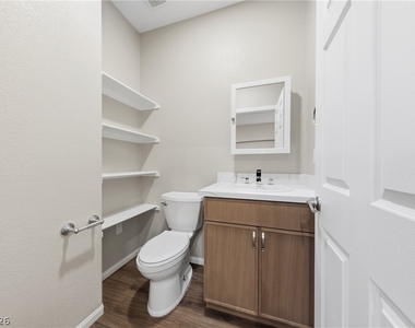 9613 Cherry Canyon Avenue - Photo Thumbnail 15