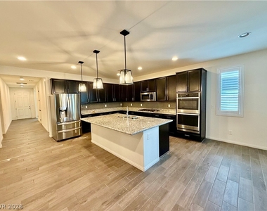 1602 Morning Bell Avenue - Photo Thumbnail 1