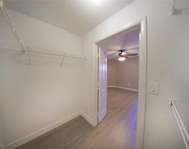 5055 W Hacienda Avenue - Photo Thumbnail 17