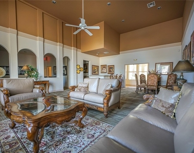 5055 W Hacienda Avenue - Photo Thumbnail 35