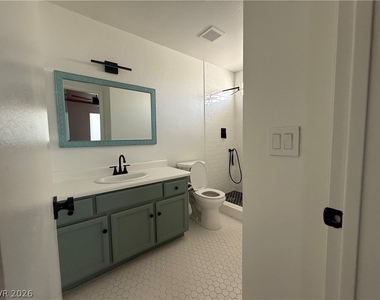 652 Collete Circle Circle - Photo Thumbnail 10