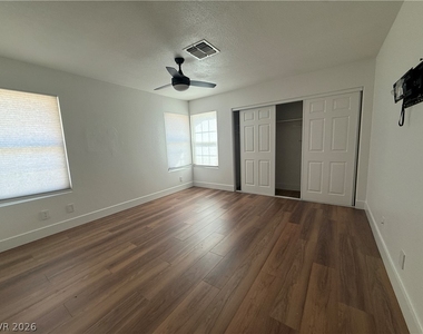 652 Collete Circle Circle - Photo Thumbnail 6