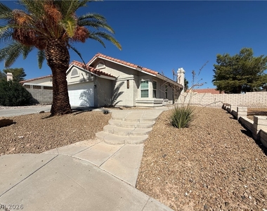 652 Collete Circle Circle - Photo Thumbnail 2