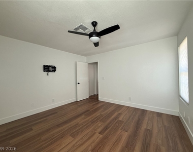 652 Collete Circle Circle - Photo Thumbnail 7