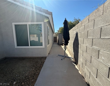 652 Collete Circle Circle - Photo Thumbnail 15