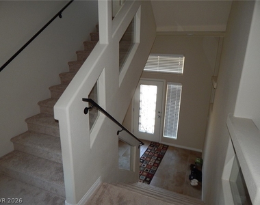 5869 Pillar Rock Avenue - Photo Thumbnail 6