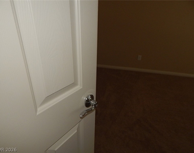 5869 Pillar Rock Avenue - Photo Thumbnail 30