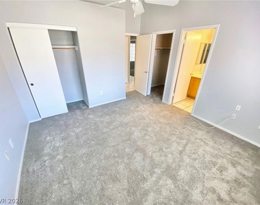 3721 Nairobi Lane - Photo Thumbnail 4