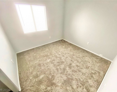 3721 Nairobi Lane - Photo Thumbnail 13