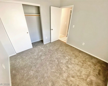 3721 Nairobi Lane - Photo Thumbnail 11