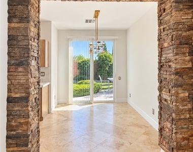 11617 Regal Rock Place - Photo Thumbnail 9