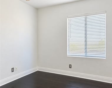 11617 Regal Rock Place - Photo Thumbnail 16