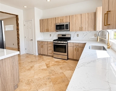 11617 Regal Rock Place - Photo Thumbnail 6