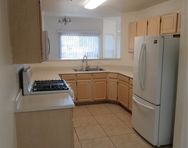 5125 W Reno Avenue - Photo Thumbnail 4