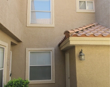 5125 W Reno Avenue - Photo Thumbnail 2