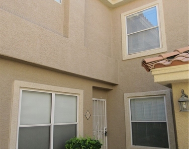 5125 W Reno Avenue - Photo Thumbnail 1