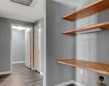 9975 Peace Way - Photo Thumbnail 8
