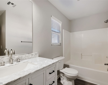 11698 Autunno Street - Photo Thumbnail 12
