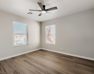 11698 Autunno Street - Photo Thumbnail 10