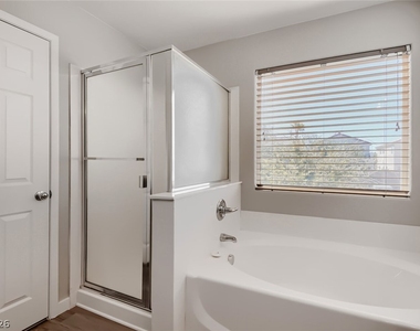 11698 Autunno Street - Photo Thumbnail 8