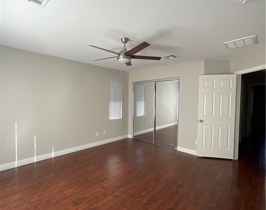 1825 Arch Stone Avenue - Photo Thumbnail 6