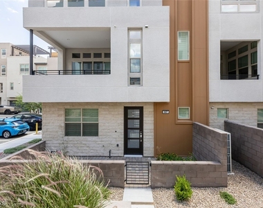 647 Spotted Falcon Street - Photo Thumbnail 2